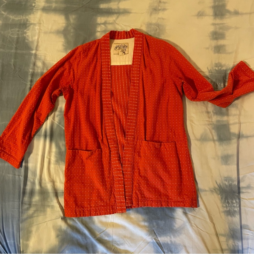 Ace and jig Alexa in sriracha SMALL